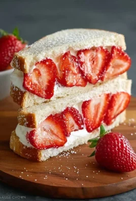 4-ingredient Strawberry Sando