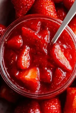 Fresh Strawberry Sauce (Strawberry Topping)