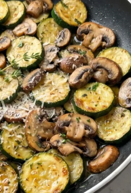 Skillet Zucchini and Mushrooms