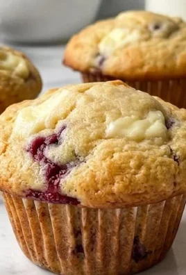 Berry Cream Cheese Muffins
